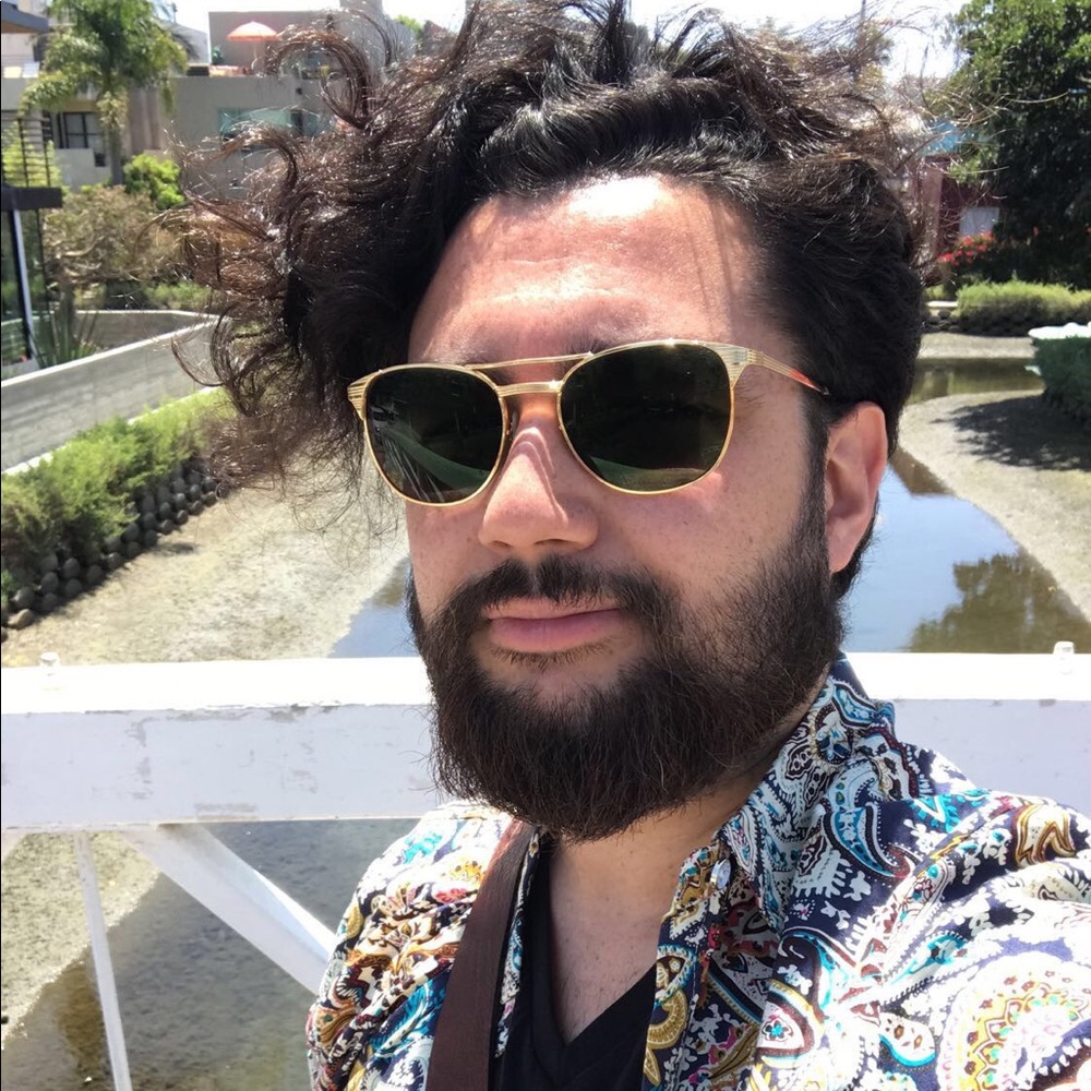 Meet your Posher, Adam